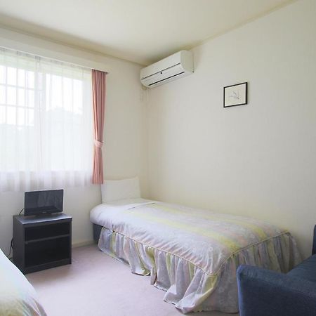 Mt Fuji B&B Pension Le Lagon Yamanakako Bagian luar foto