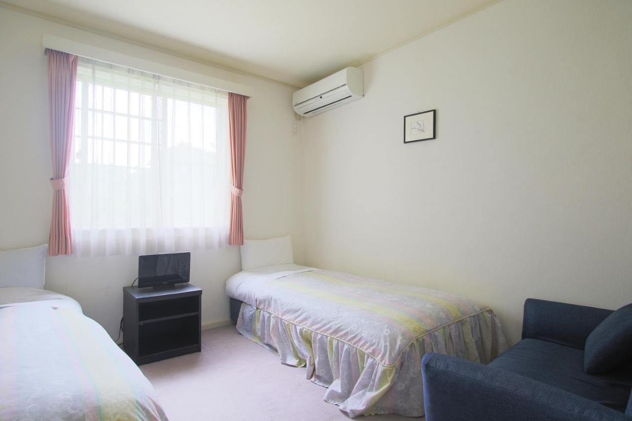 Mt Fuji B&B Pension Le Lagon Yamanakako Bagian luar foto